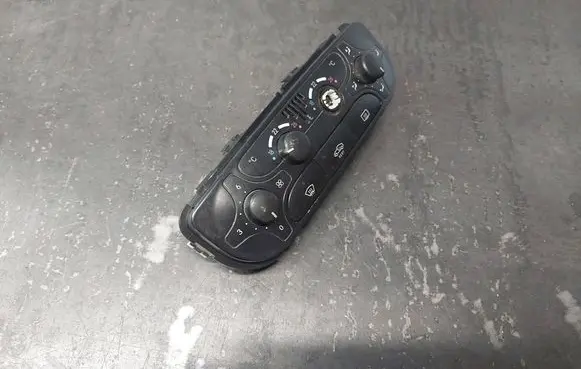 Mercedes-Benz C W203 Climate control/heater control trim A2038301285 9140010476