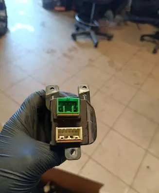 Mazda Xedos 6 Windscreen/window heater switch