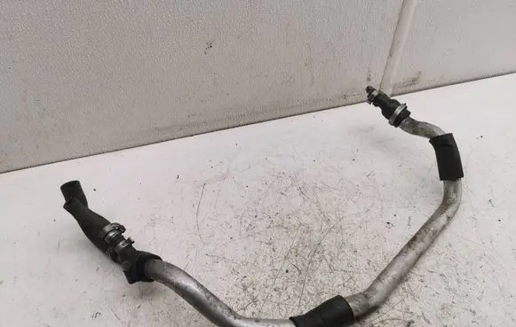 Volvo V70 Coolant pipe/hose 30677875