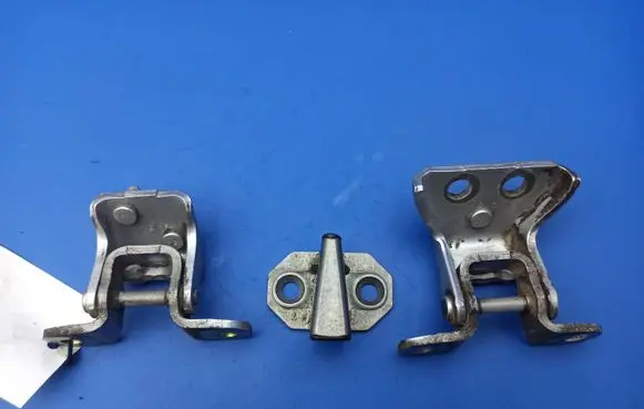 Mercedes-Benz ML W163 Rear door hinge set 