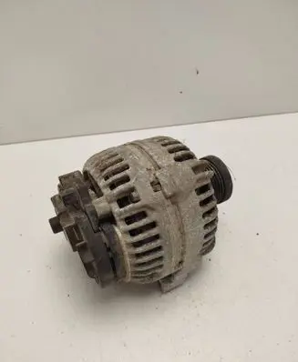 Volvo XC90 Generator/alternator 30667787 0124525060