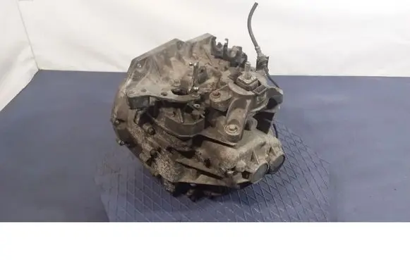 Mini One - Cooper Coupe R56 Manual 6 speed gearbox CHA7568720