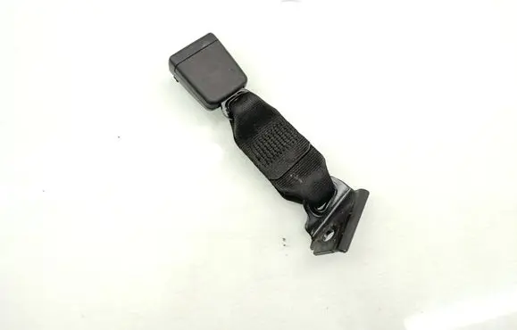 Alfa Romeo Giulia Rear seatbelt buckle 