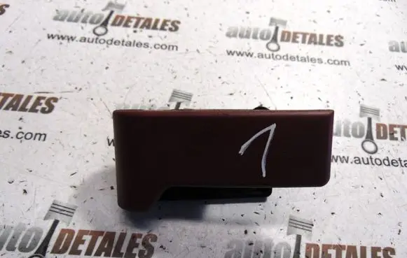 Mercedes-Benz A W169 Engine bonnet (hood) release handle