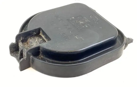 Headlight/headlamp dust cover