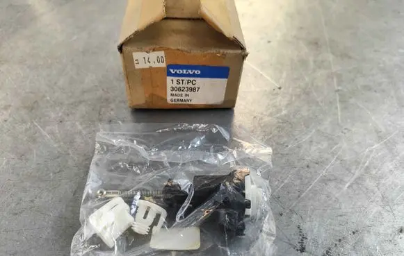 Headlight part