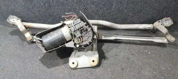 Ford Escort Front wiper linkage and motor 91ag17k484aa