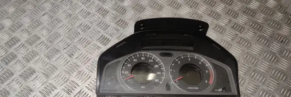 Volvo V70 Speedometer (instrument cluster) 31254540AA