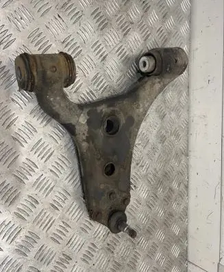 Mercedes-Benz B W245 Front lower control arm/wishbone