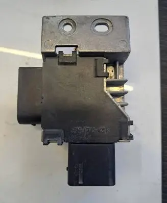Renault Master III Glow plug pre-heat relay 271203982R