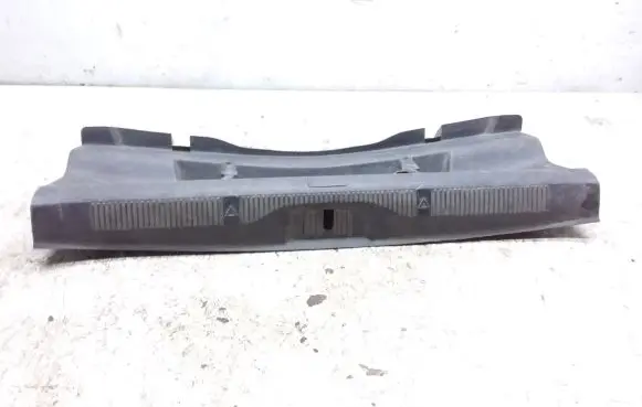 Skoda Octavia Mk2 (1Z) Tailgate/boot lid lock trim Z5863459 1Z5863497