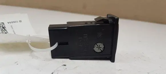 Toyota Avensis T250 Traction control (ASR) switch TR8801