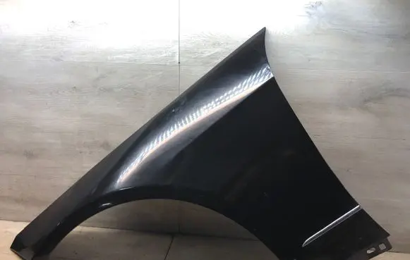 Mercedes-Benz E W212 Fender 
