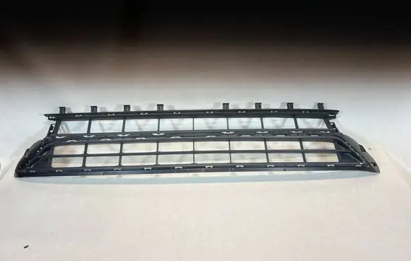 Volkswagen Polo VI Front bumper lower grill 2G0853677