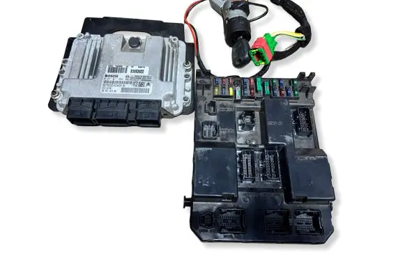 Peugeot 307 Engine ECU kit and lock set 0281011803 9653958980 9656181980