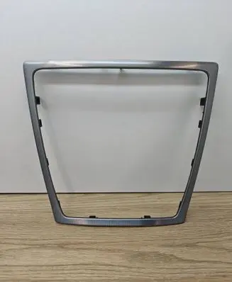 Radio/GPS head unit trim