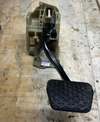 BMW 5 E60 E61 Brake pedal 6759947 400529C