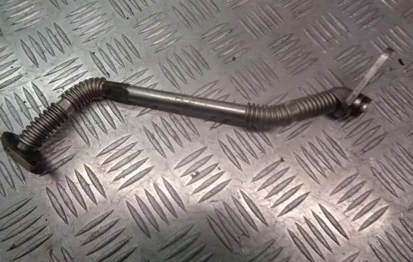 Opel Insignia A Oil fill pipe 55566148