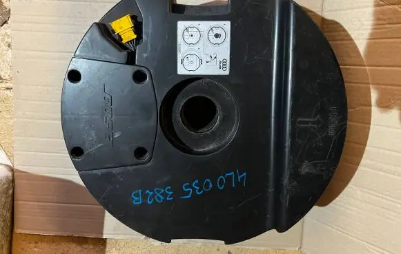 Audi Q7 4L Subwoofer speaker 4L0035382B 494082002