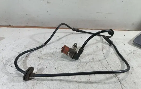 Mercedes-Benz C W202 ABS rear brake sensor 2025400517