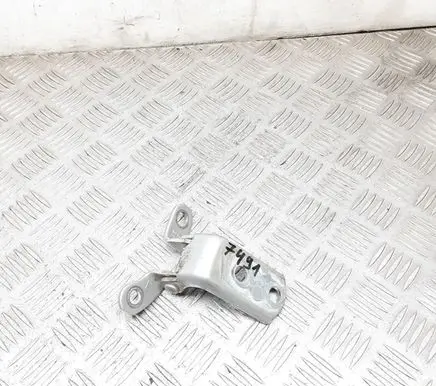 Lexus IS 220D-250-350 Front door lower hinge 
