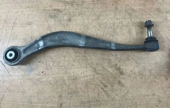 BMW 6 F06 Gran coupe Rear control arm 608216