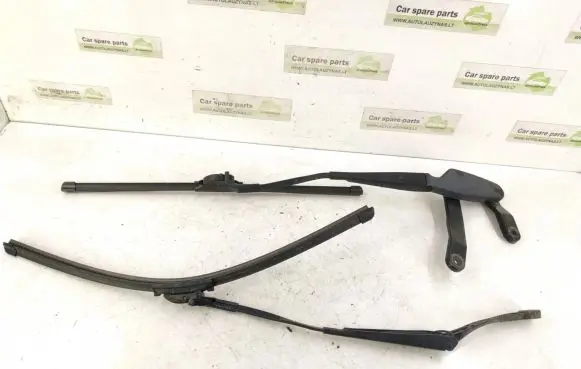 Mercedes-Benz C W204 Front wiper blade arm 2048201544 2048200044