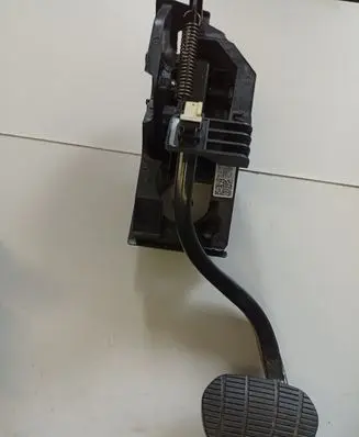 BMW X1 F48 F49 Brake pedal 6856596 81007132E 19929610