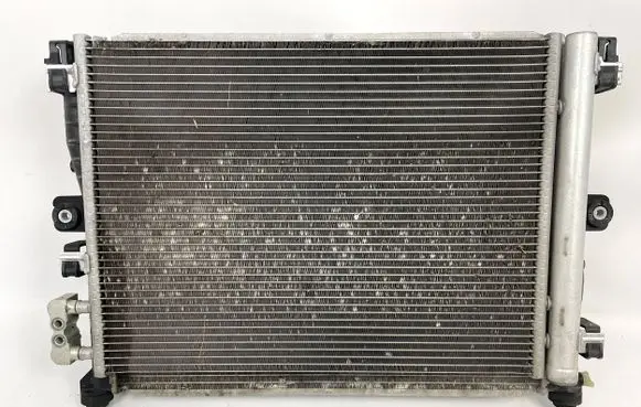 Chevrolet Corvette C7 Coolant radiator 23267151 23237860 84128344