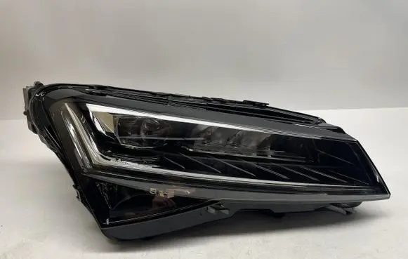 Skoda Superb B5 (3U) Headlight/headlamp 3V1941016D