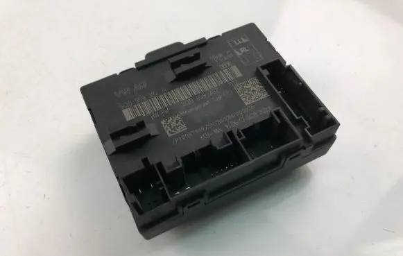 Audi A3 S3 8V Other control units/modules 5Q0959392A