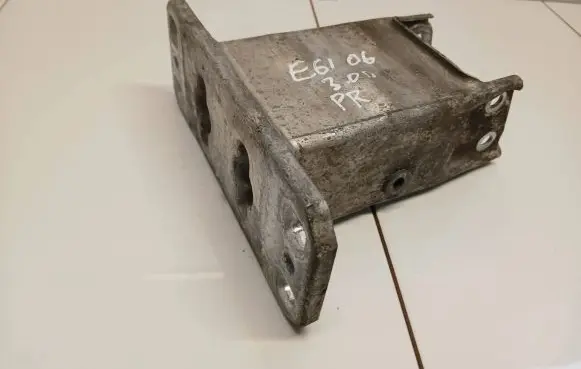 BMW 5 E60 E61 Front bumper mounting bracket