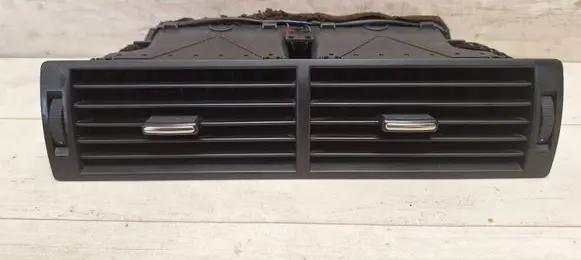 Audi A4 S4 B7 8E 8H Dash center air vent grill 8E0820951H 8E0820951 13357902