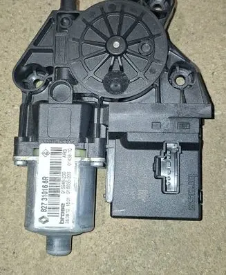 Renault Scenic III - Grand scenic III Rear door window regulator motor 827310166R