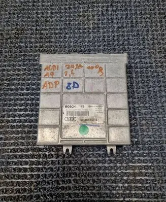 Audi A4 S4 B5 8D Engine control unit/module 0261203554 26SA3901 8D0907557B