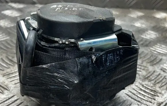 Audi A4 S4 B7 8E 8H Rear seatbelt 609211600