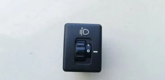 Hyundai Accent Headlight level height control switch 9337022000 93370-22000
