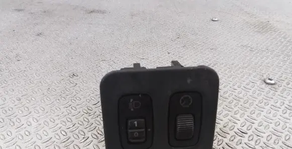 Mitsubishi Pajero Headlight level height control switch