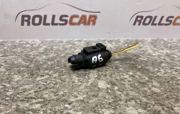 Audi A6 S6 C6 4F Outside/exterior temperature sensor 8Z0820335