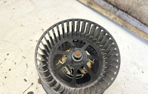 Volkswagen Sharan Heater fan/blower 7M0819167