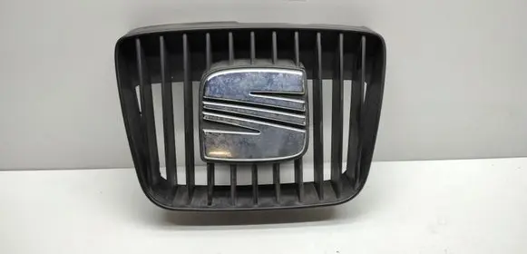 Seat Ibiza II (6k) Front bumper upper radiator grill 6K0853654D