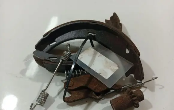 Mercedes-Benz B W245 Handbrake/parking brake pads 