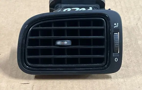 Dashboard side air vent grill/cover trim