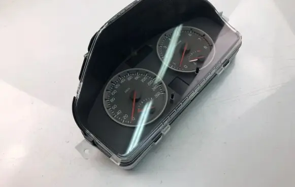 Volvo S40 Speedometer (instrument cluster) 30728642
