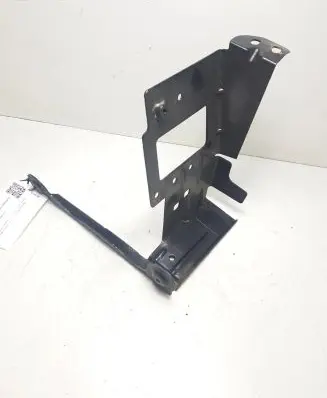 Skoda Superb B8 (3V) Webasto auxiliary heater mount bracket 3Q0819013J