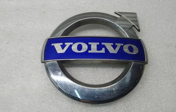 Volvo XC60 Manufacturer badge logo/emblem 30796426 30796425