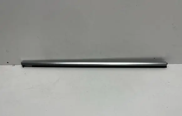 BMW i5 G60 Front door trim (molding) 5A1A15804 20327310