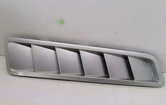 Ford Mustang V Bonnet/hood grill DR3316C928