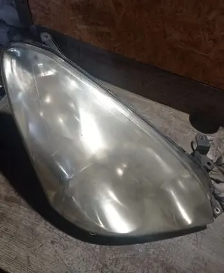 Toyota Corolla Verso E121 Headlight/headlamp