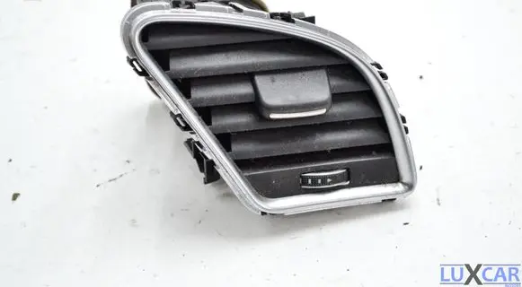 Audi A5 Sportback 8TA Dashboard side air vent grill/cover trim 8T2820902